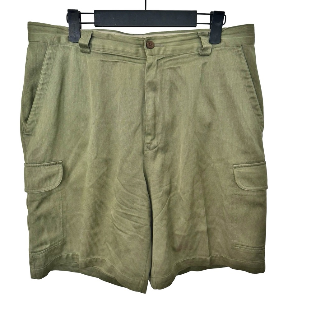 $10 or 🆓 BUY ONE GET ONE FREE 🆓 
Tommy Bahama Silk Cargo Shorts